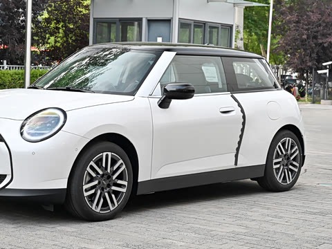 2026�� 463km COOPER SE ������ PLUS