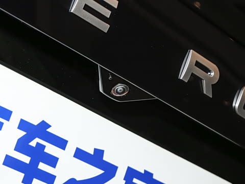 2026�� 3.0 L6 400PS AB�����