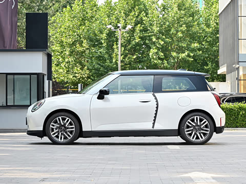 2026�� 463km COOPER SE ������ PLUS