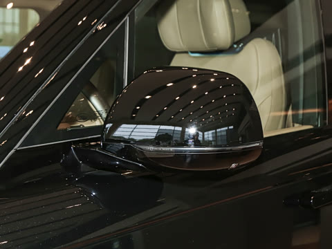 2026�� 3.0 L6 400PS AB�����