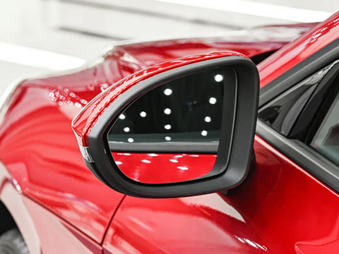 2026�� ���L 300TSI ����