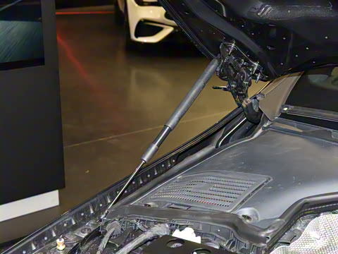 2026�� AMG C 43 4MATIC