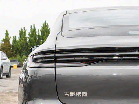 2025�� 60km EM-i ������