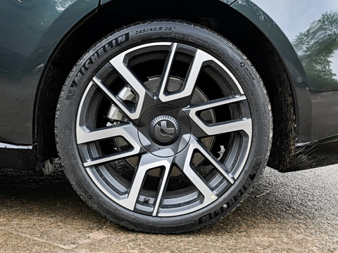 2026�� ��Ȼ�澳�� 100kWh 