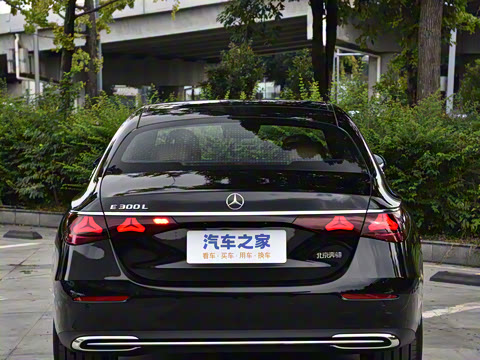 2026�� E 300 L ������