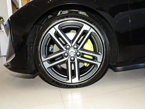 2025�� �ھ������ 100kWh Touring