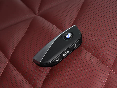 2026�� �Ŀ� xDrive 30Li ������M�˶���ҹ��װ
