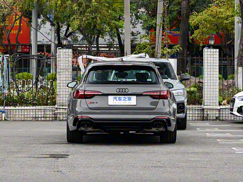 2024��  RS4 Avant ȼ���