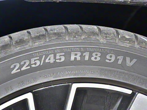 2026�� L 300TSI DSG ������