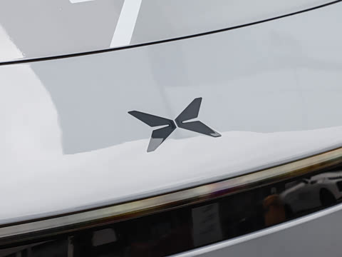 2025�� 750 ���������� Ultra