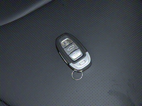 2025�� 610km PLUS