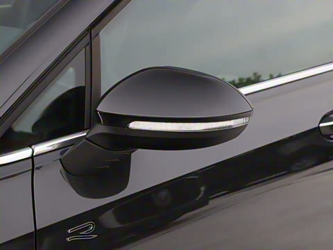 2025�� �Ŀ�� 300TSI R-Line