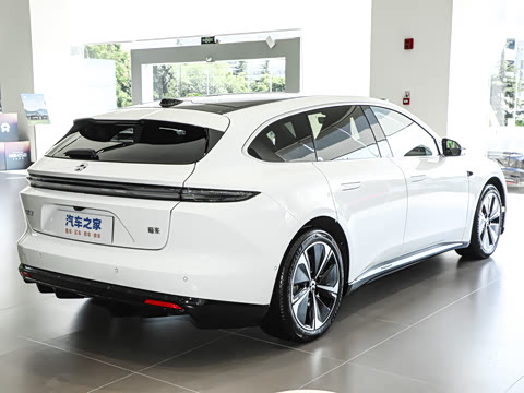 2025�� 100kWh Touring