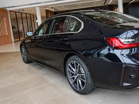 2026�� 325Li M�˶���װ