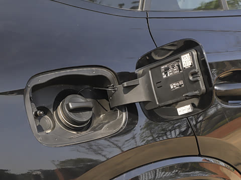 2026�� GLC 260 4MATIC ����SUV