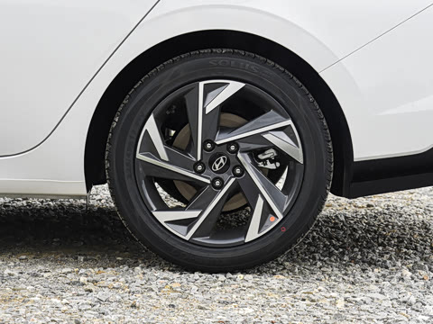 2026�� 1.5L CVT LUX����