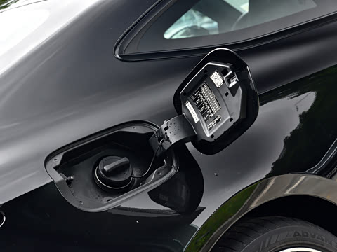 2026�� �Ŀ� AMG CLE 53 4MATIC+ ���ܳ�