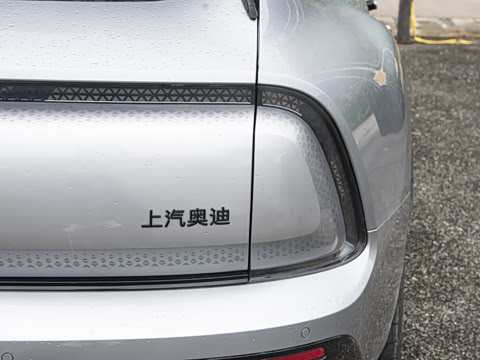 2026�� �콢quattro��