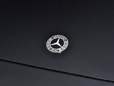 2026�� E 300 L �����˶���