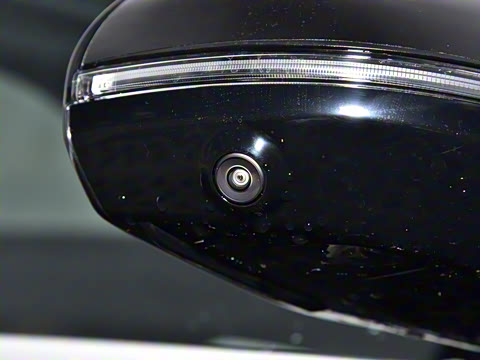 2026�� E 300 L �����˶���