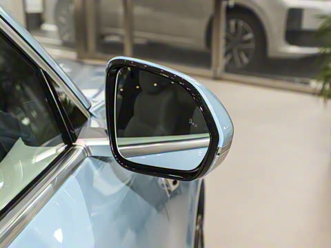 2025�� Pro ���ܻ��°�