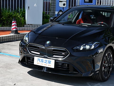 2026�� M235L