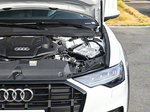 2025�� allroad quattro ̽���� 55 TFSI ����ԽҰ��