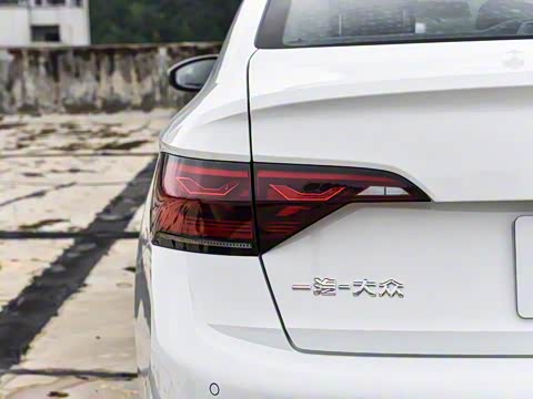 2026�� 3000������ѡ�� 300TSI DSG ��Խ��