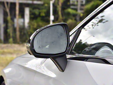 2025 Ŀ AMG CLE 53 4MATIC+ ܳ