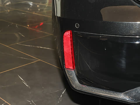 2026�� 740Li ������ M�˶���װ