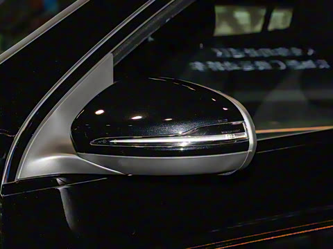 2025�� AMG GLA 35 4MATIC