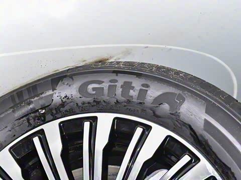 2026 DM-i 1.5T 218KM Խ