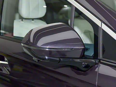 2026 DM-i 1.5T 218KM Խ