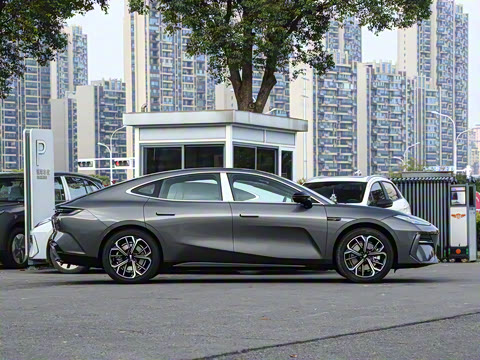 2025�� 610km ������