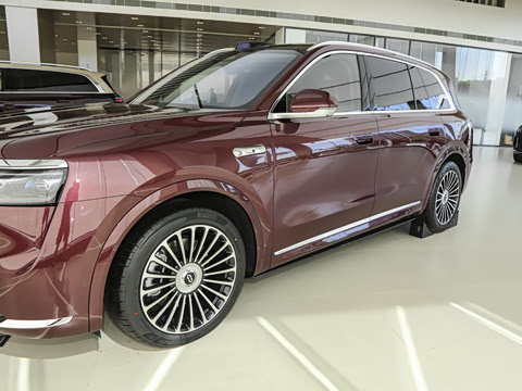 2025�� ���� Ultra ����������