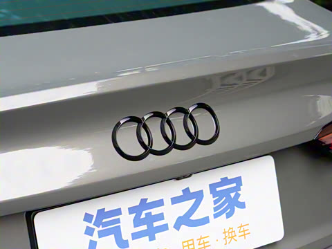 2025�� Sportback ��ذ� 40 TFSI quattro ����������