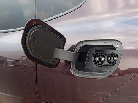 2025�� 670 Max��