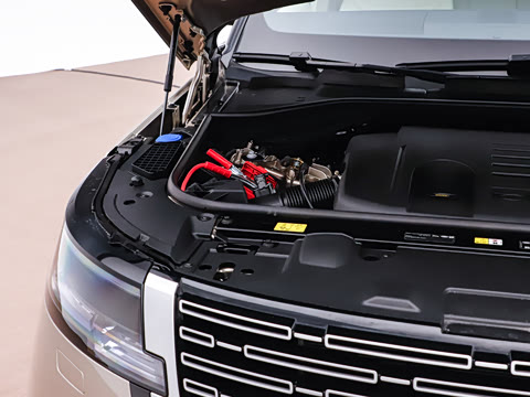 2026�� 3.0 L6 400PS AB�����