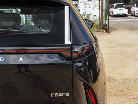 2025�� ����200 Pro