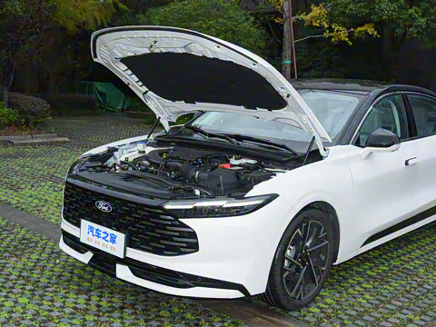 2026  2.0T  EcoBoost  