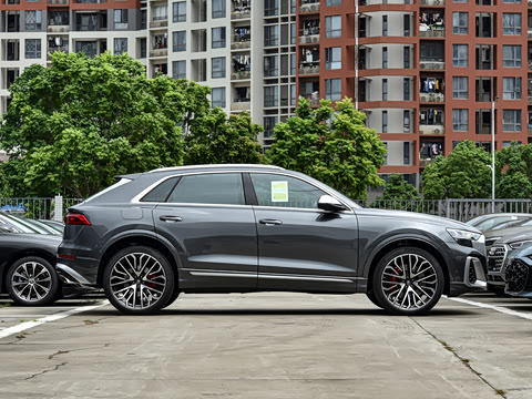 2026�� 4.0 TFSI 