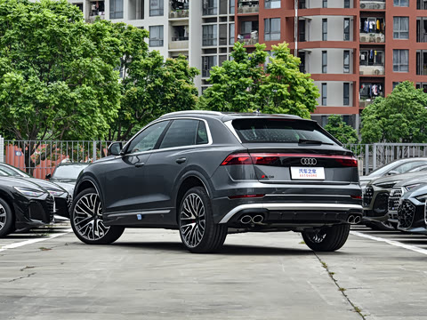 2026�� 4.0 TFSI 