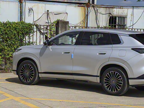 2025�� 185KM�����