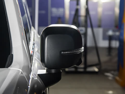 2025�� Ԫ�����а�