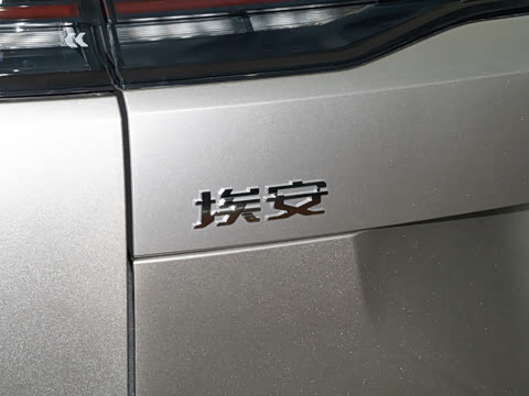 2025�� Plus 430 ������