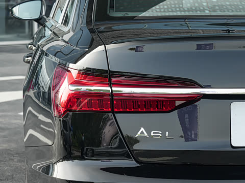 2026 45 TFSI quattro ѡ+