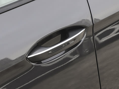 2026�� ���L 300TSI �趯��