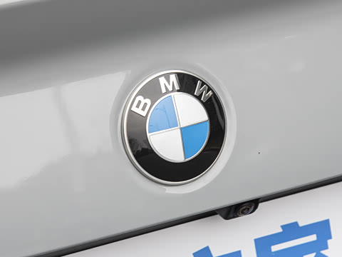 2026�� M240i xDrive