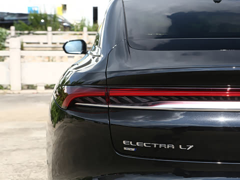 2026�� ���� 702 ��������