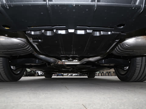 2026�� E 300 L �����˶���